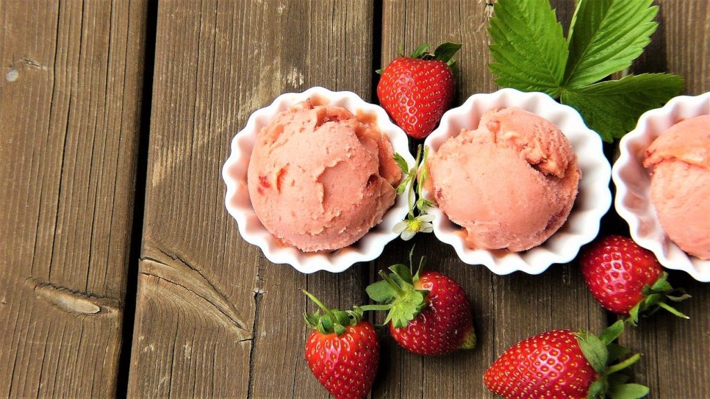 Strawberry 'Nice' Cream